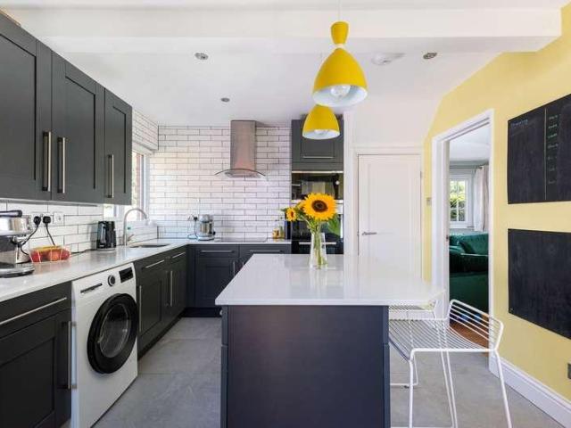 House for sale in Fenny Stratford, Milton Keynes