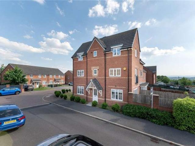 House for sale in West Yorkshire