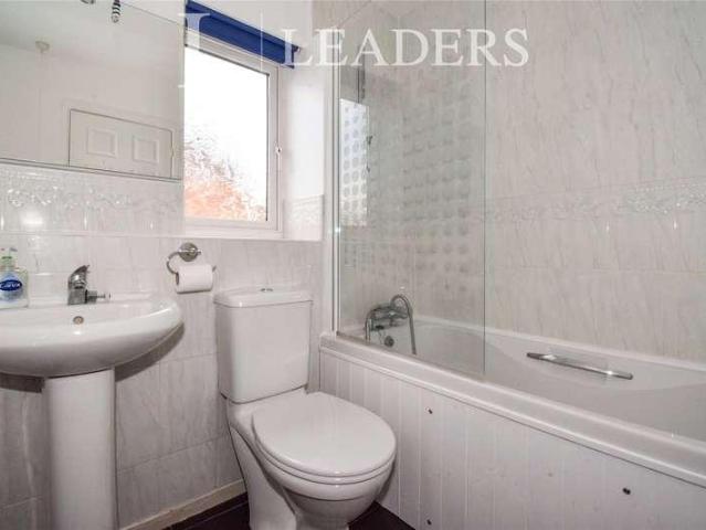 House for sale in Elmfield, Leicestershire