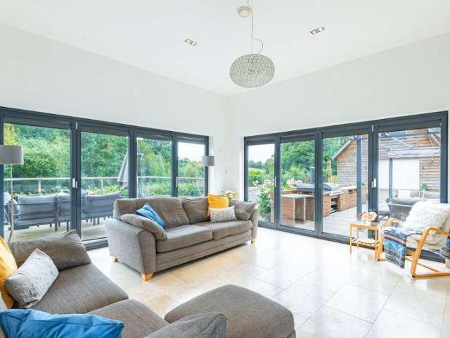 House for sale in Collfryn, Sarnau