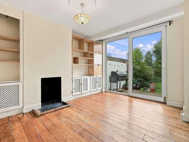 House for sale in London Borough of Redbridge, Greater London