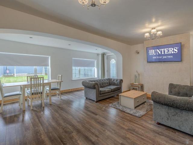 House for sale in Kingswinford, West Midlands