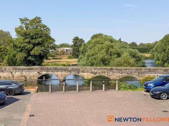 House for sale in Alverton, East Midlands