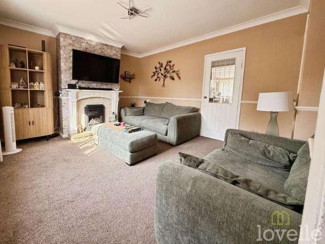 House for sale in Boultham Moor, Brayford