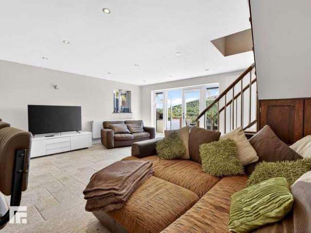 House for sale in Gwaelod-y-garth, Wales