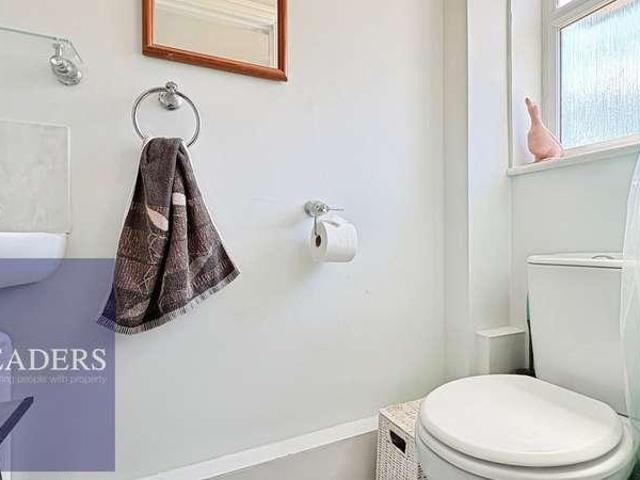House for sale in Chipping Hill, Essex