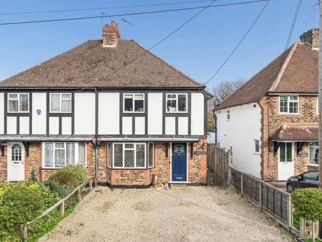 House for sale in Farnham Common, Buckinghamshire