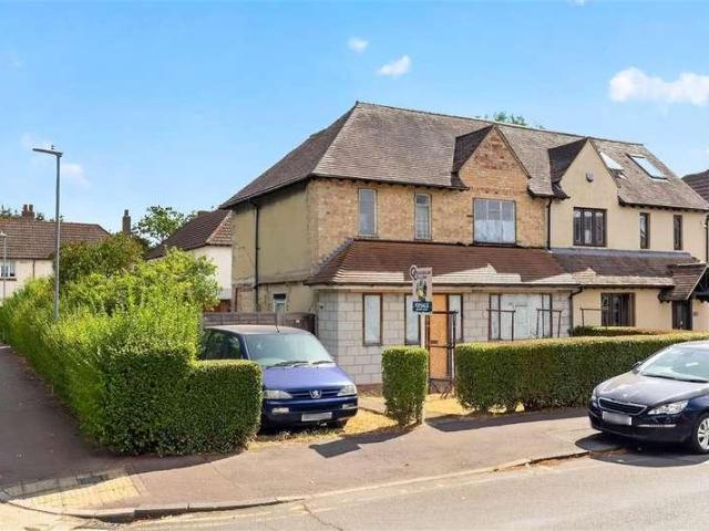 House for sale in Marks Gate, Greater London