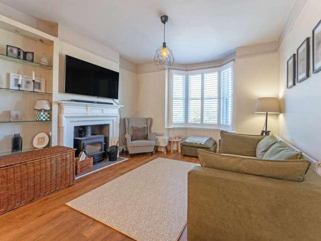 House for sale in Earls Barton