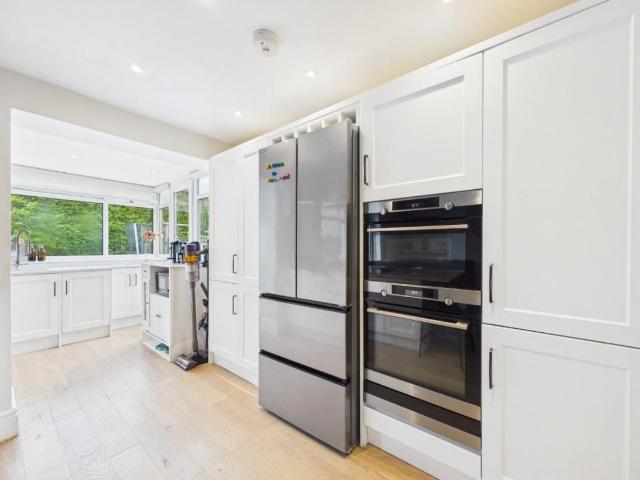 House for sale in Cottingley, West Yorkshire