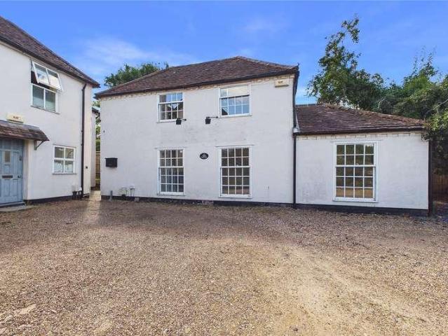 House for sale in Horsell, Woking