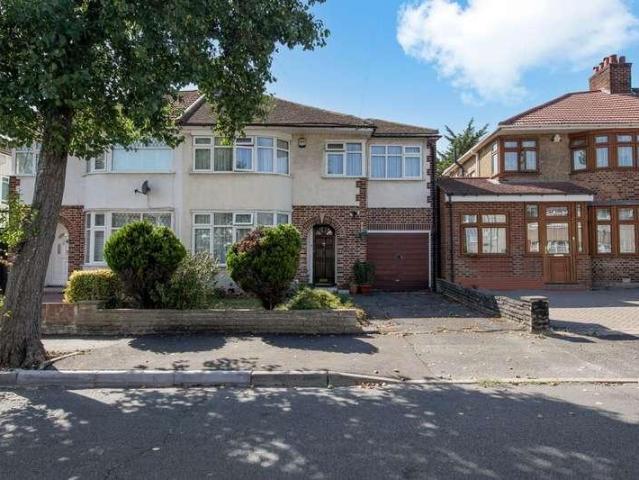 House for sale in Greater London