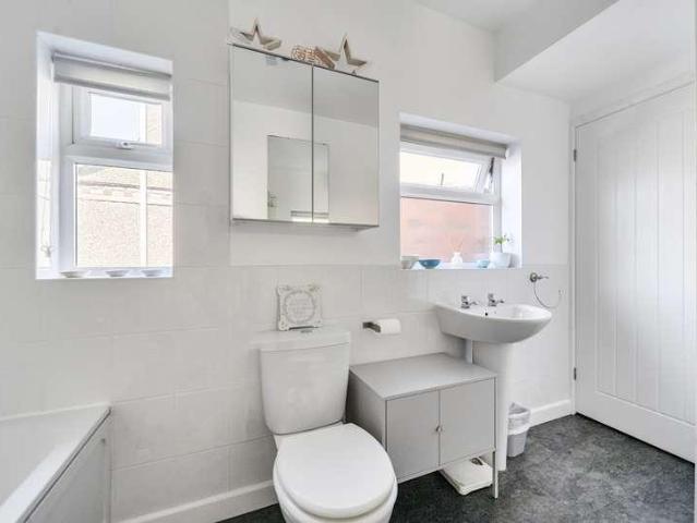 House for sale in Feckenham, City Of Bristol