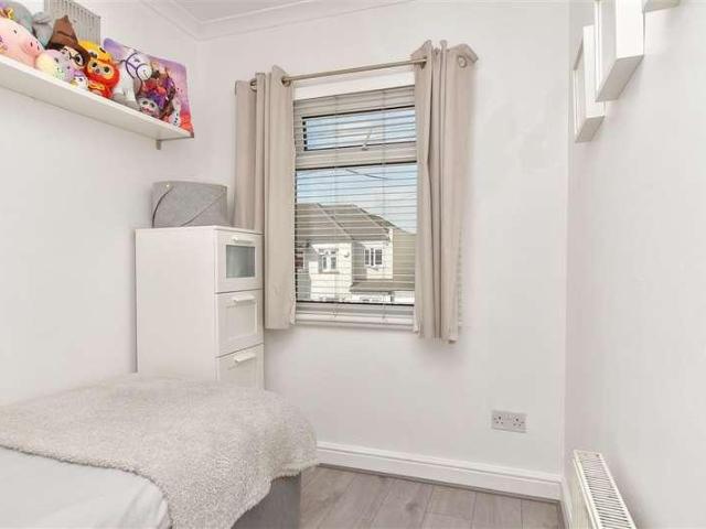 House for sale in Crook Log, Greater London