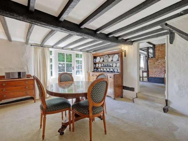 House for sale in Chipping Hill, Essex
