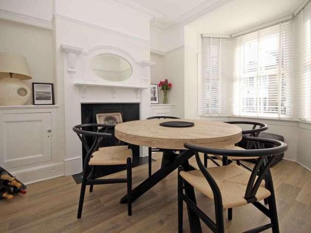 House for sale in Llangefni