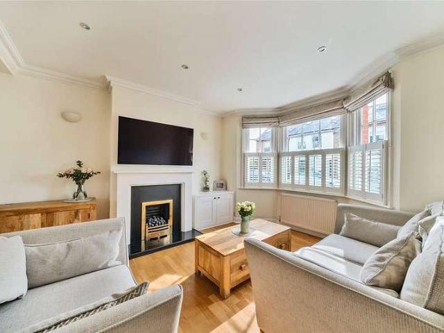 House for sale in Surbiton, Berrylands