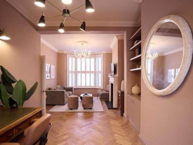 House for sale in Peckham, Greater London