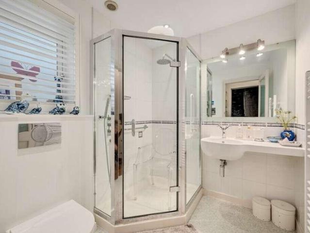 House for sale in London Borough of Lewisham, Greater London
