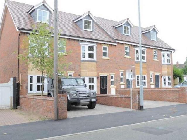 House for sale in Stone, Baswich