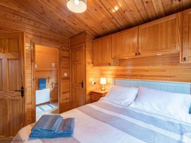 House for sale in Lakes
