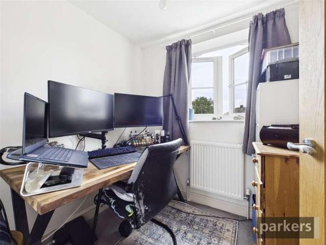 House for sale in Madley Park, Black Bourton