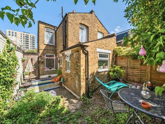 House for sale in Norbiton, Greater London