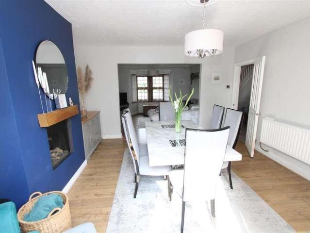 House for sale in Queensbury, West Yorkshire