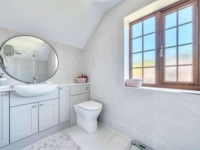 House for sale in Llanidloes, Wales
