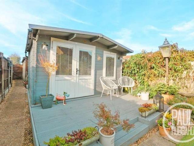House for sale in Kirkley, East Suffolk