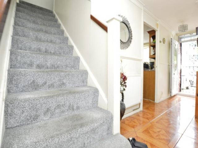 House for sale in Burdett Estate, Limehouse