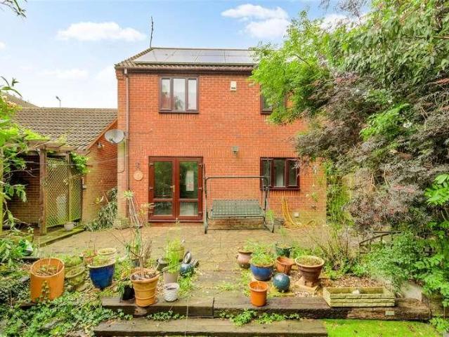 House for sale in Glenvale Park, Wellingborough