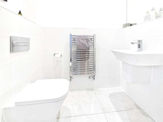 House for sale in Black Bourton, Oxfordshire