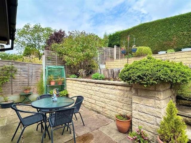 House for sale in Charlesworth, East Midlands