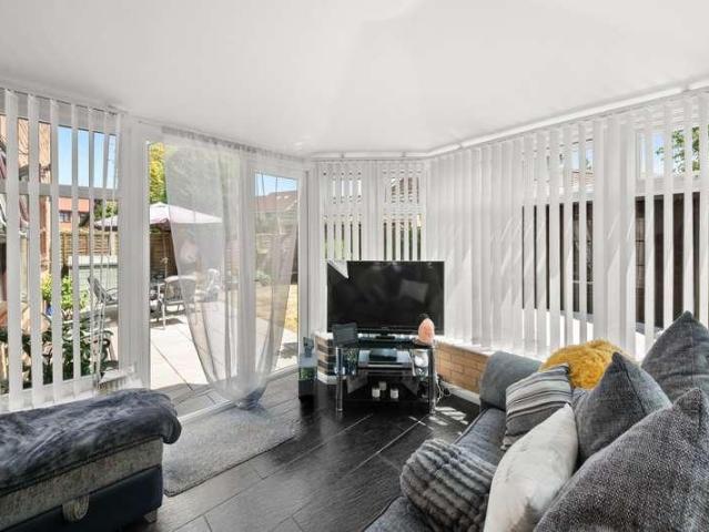 House for sale in Yeading, Greater London