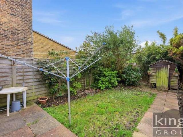 House for sale in Bush Hill Park, Greater London