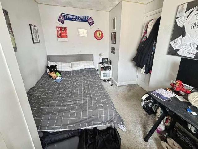 House for sale in Gorseinon, Wales