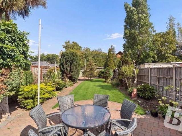 House for sale in Greater London