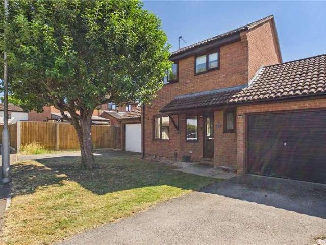 House for sale in Theale, West Berkshire