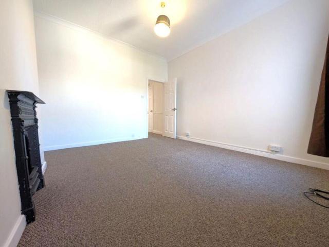 House for sale in Grantham, Barholm