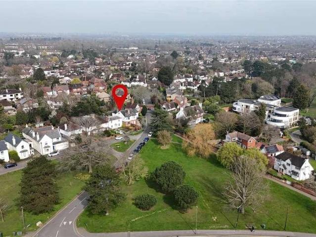 House for sale in Manor Park, Epsom