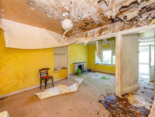 House for sale in Llanllyfni, Talysarn