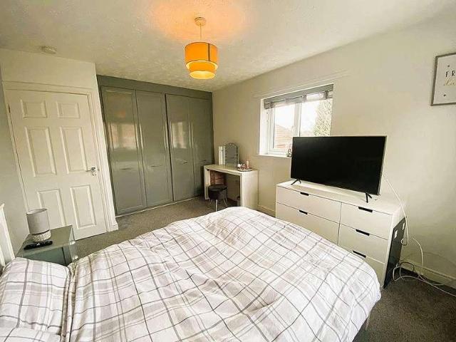 House for sale in Chadderton Fold, Pendock