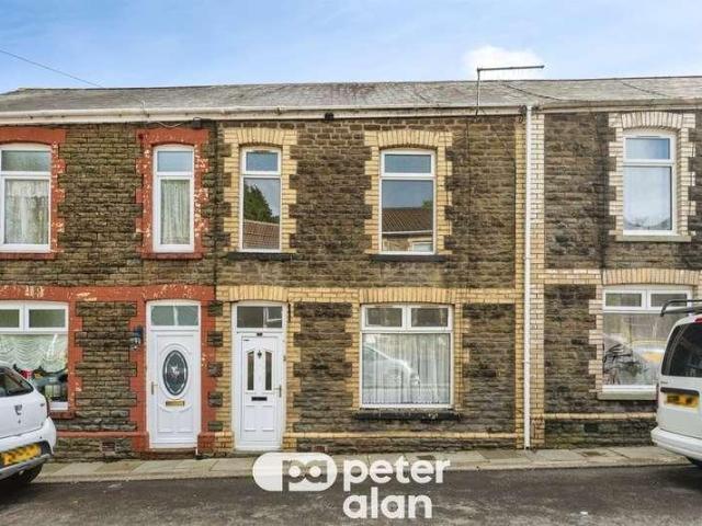 House for sale in Resolven, Abergarwed