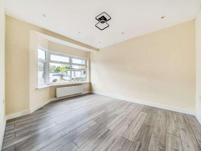 House for sale in Wealdstone, Greater London