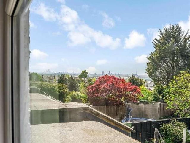 House for sale in Chingford, Greater London