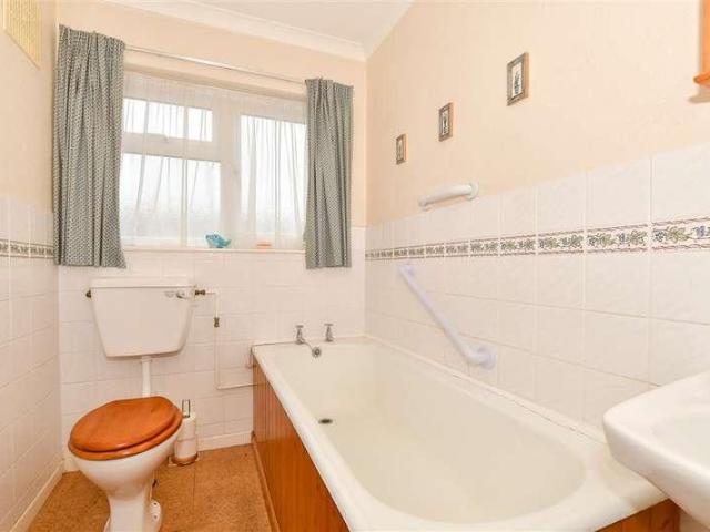 House for sale in Wingham, Ash