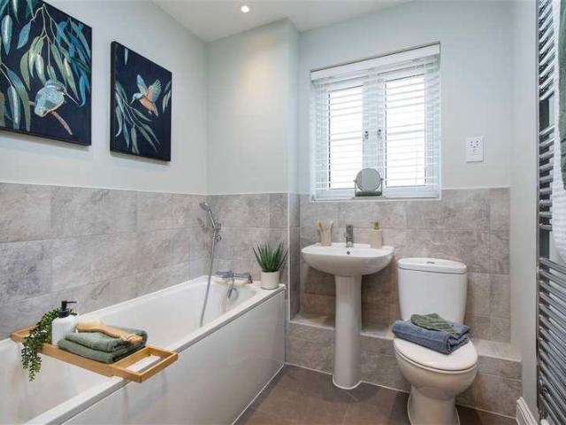 House for sale in Mill Hill, Ash
