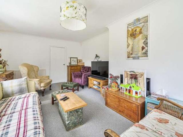 House for sale in Burcott, Buckinghamshire