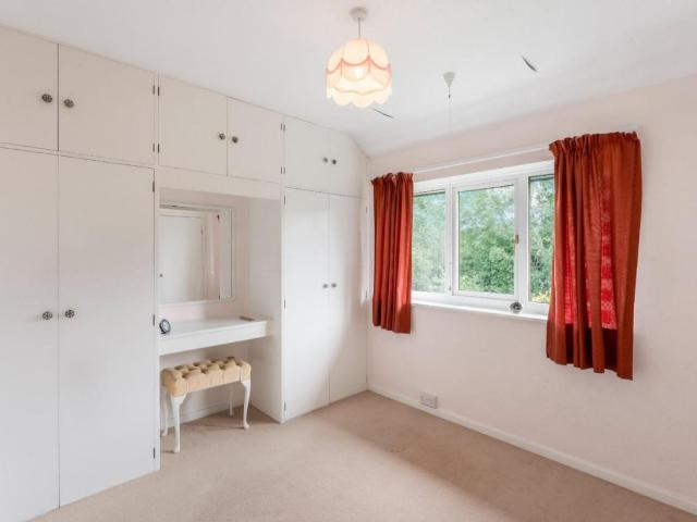 House for sale in Roundhay, West Yorkshire